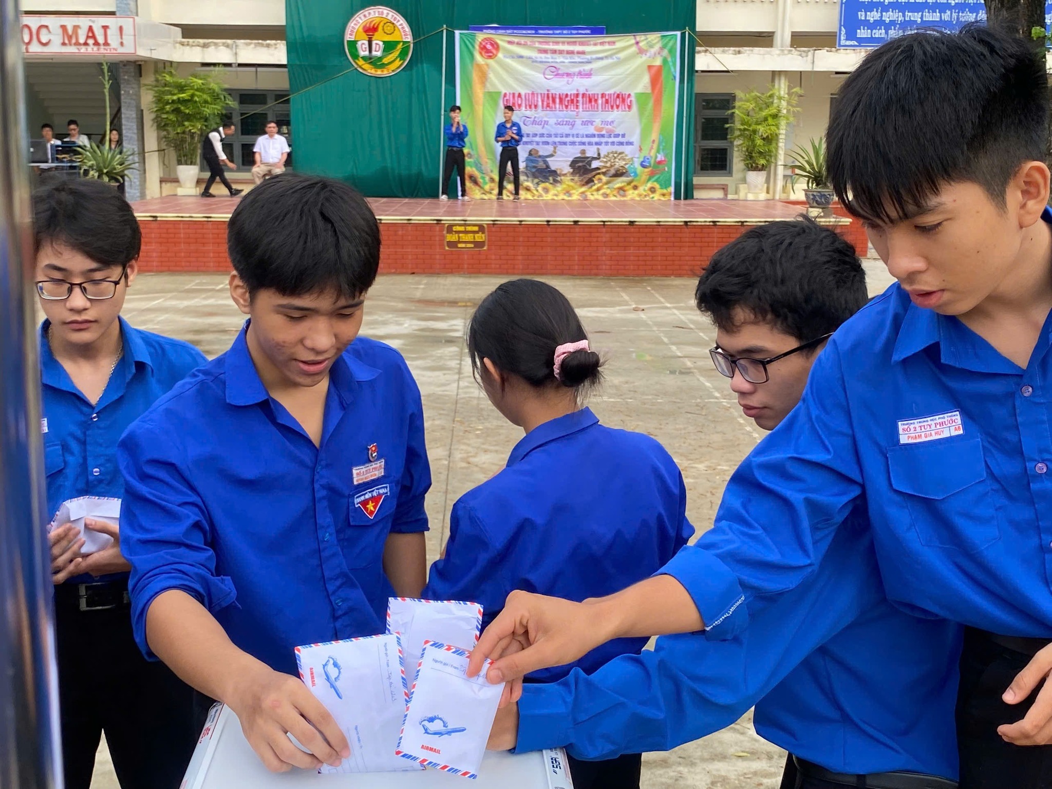 Giao lưu văn nghệ tình thương – thắp sáng ước