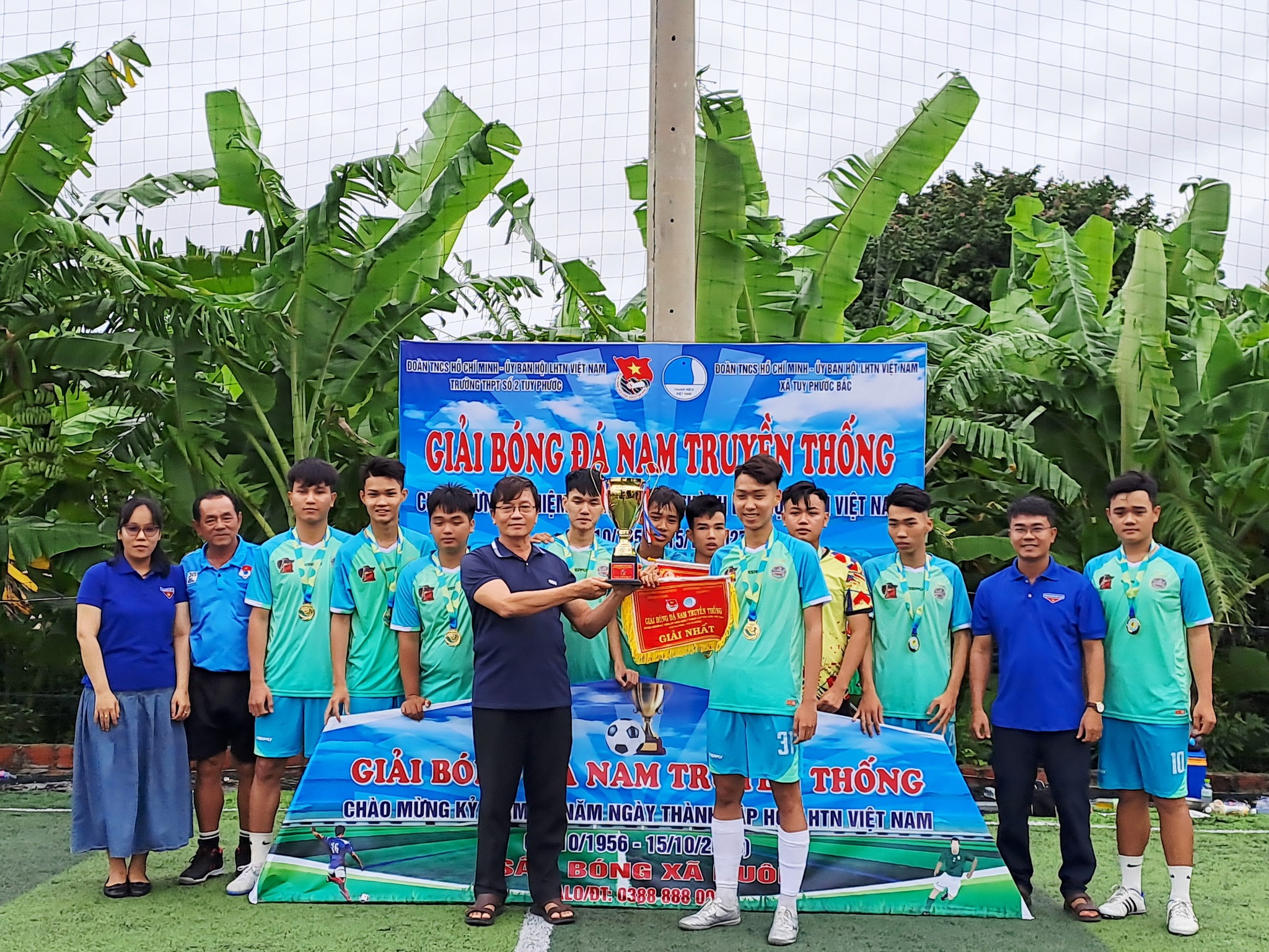 CHUNG KẾT GIẢI BÓNG ĐÁ NAM TRUYỀN THỐNG CHÀO MỪNG KỶ NIỆM 69 NĂM NGÀY THÀNH LẬP HỘI LIÊN HIỆP THANH NIÊN VIỆT NAM (15/10/1956 – 15/10/2025)